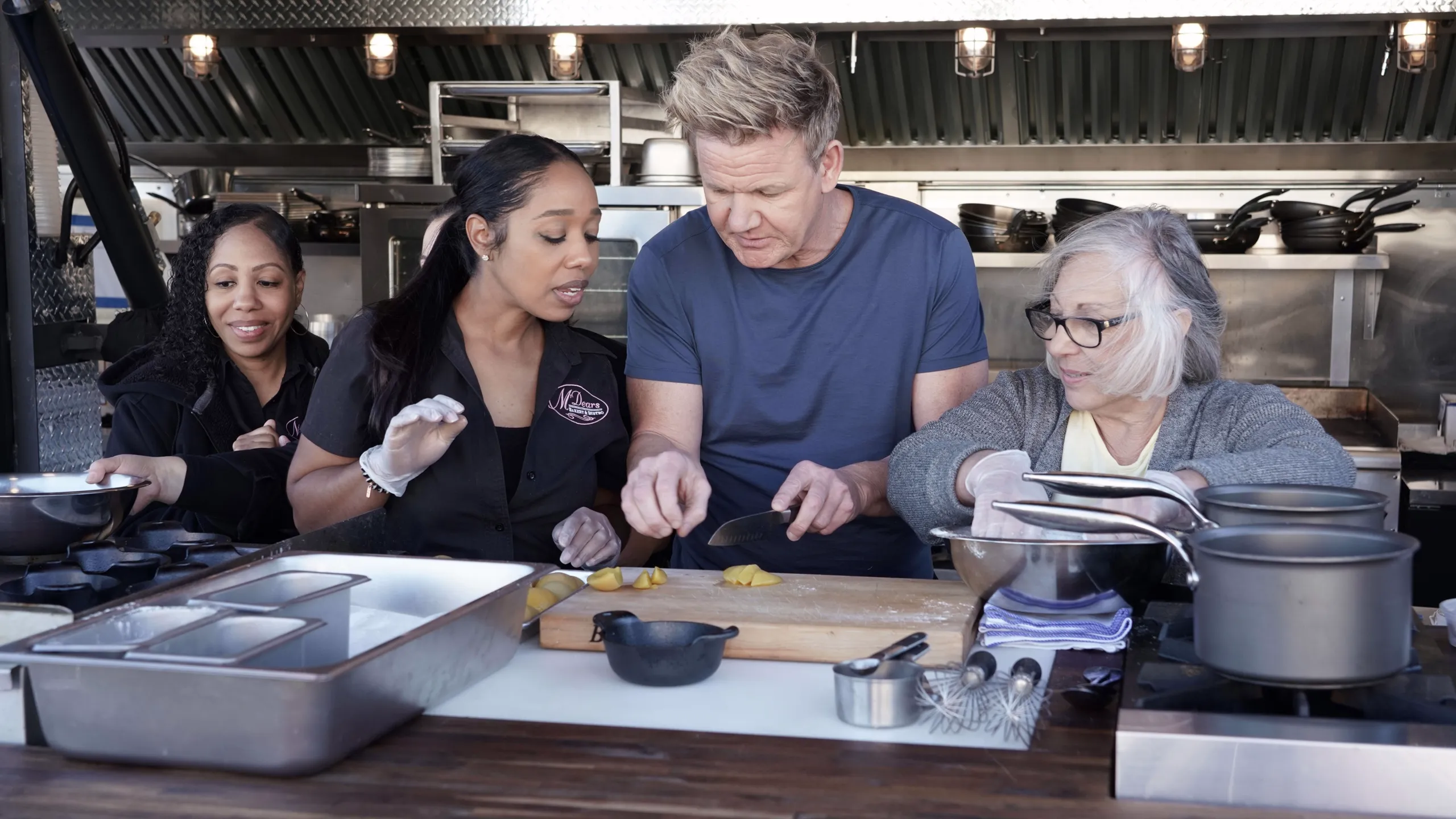 thumbnail - S2:E10 M'Dears Bakery & Bistro