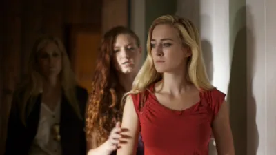 thumbnail - S8:E4 Vicious Voyeur