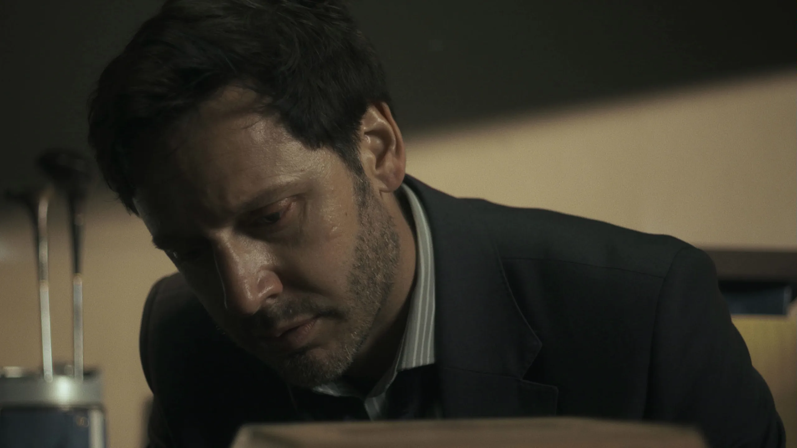 thumbnail - S1:E5 Ghosts