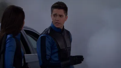 thumbnail - S1:E6 Follow the Leader