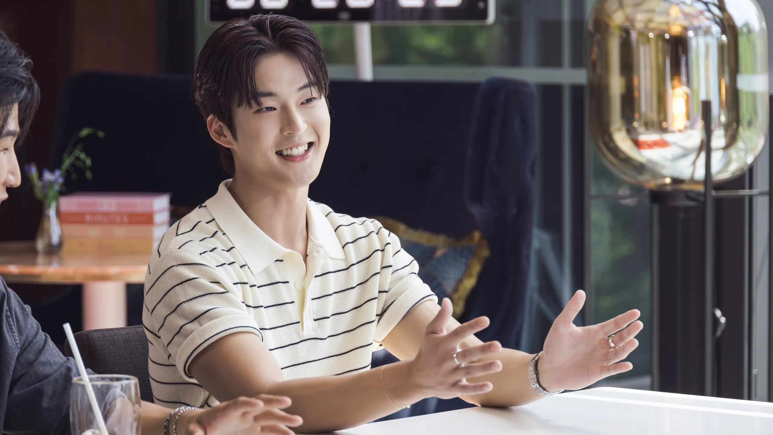 thumbnail - 시즌 1: 8회 제 8화