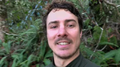 thumbnail - S2:E3 Raiders of the Night