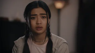 thumbnail - S2:E13 ...Thick As Thieves