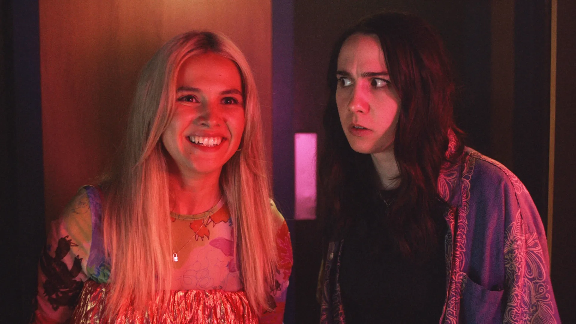 thumbnail - S1:E5 Such Friendly Girls
