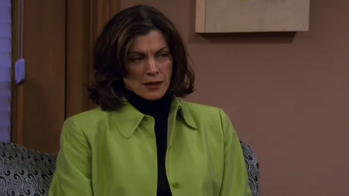 thumbnail - S6:E10 Nina Van Mom