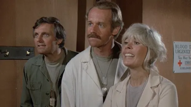 thumbnail - S11:E11 Strange Bedfellows