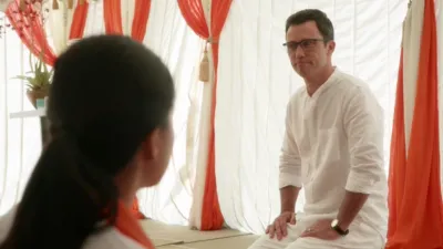 thumbnail - S2:E10 There's No Place Like Home