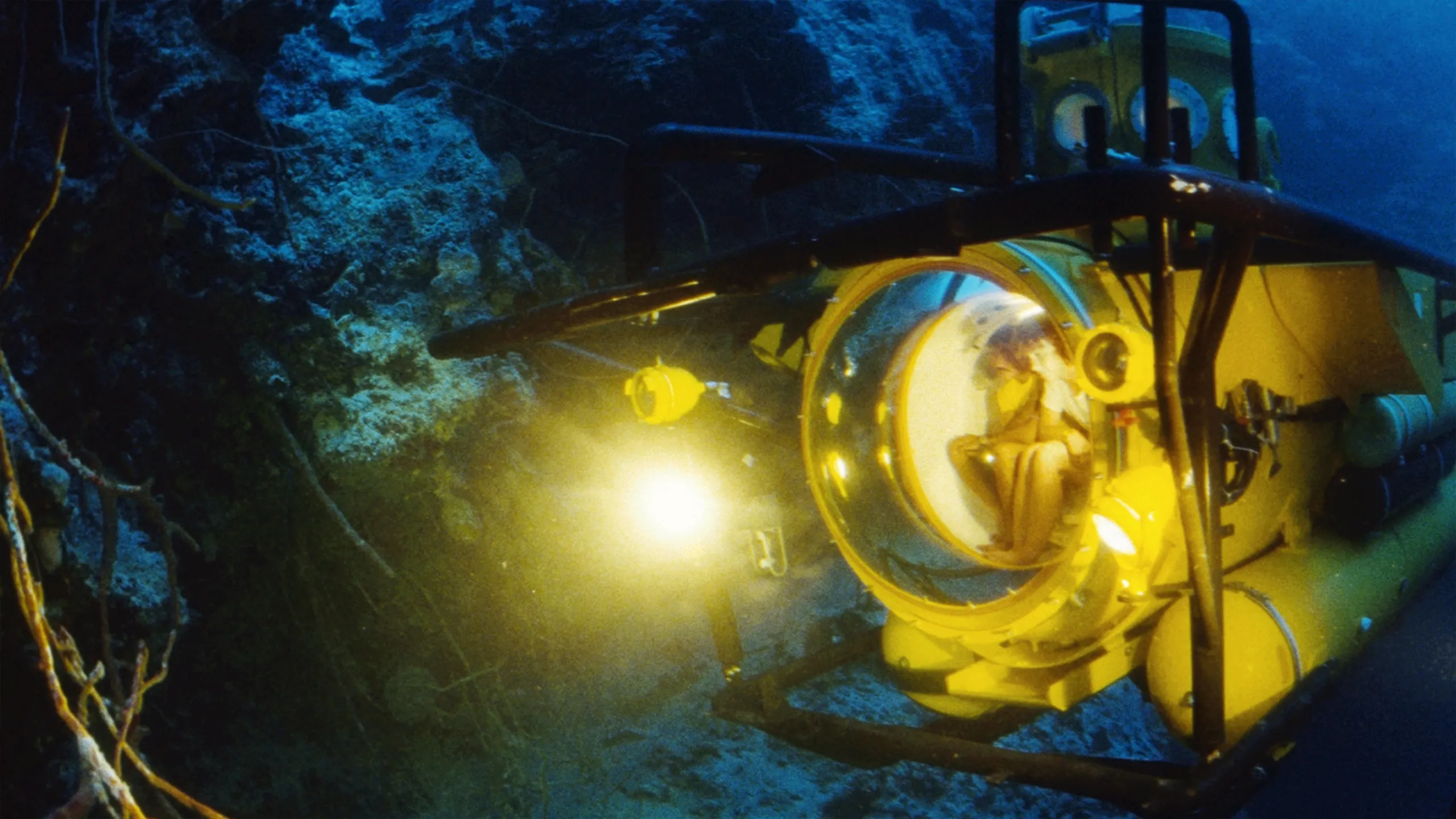 thumbnail - S1:E7 Ocean Explorer: Katy Croff Bell