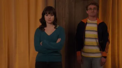 thumbnail - S10:E16 The Better Annie