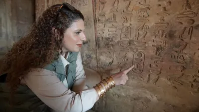 thumbnail - S5:E7 Secrets of the Royal Mummies