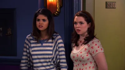 thumbnail - S4:E22 Wizards of Apartment 13B