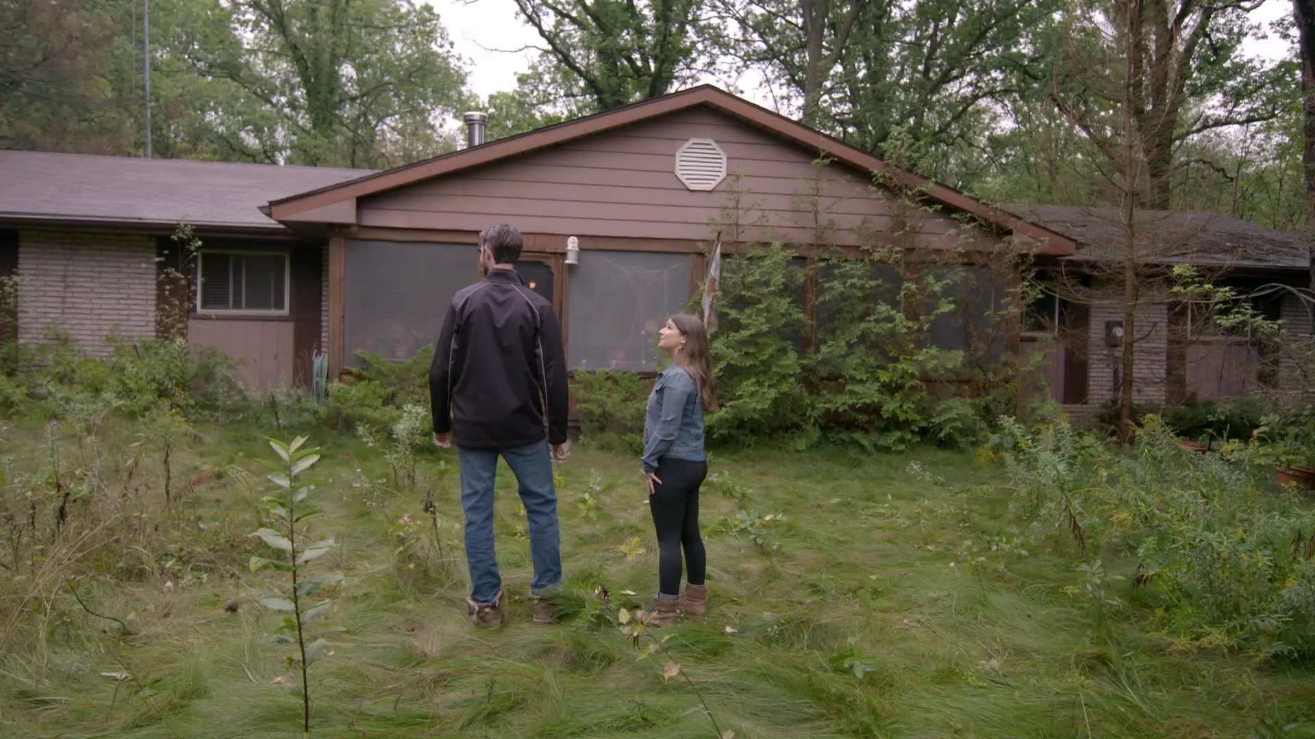thumbnail - S1:E1 Bought Site Unseen