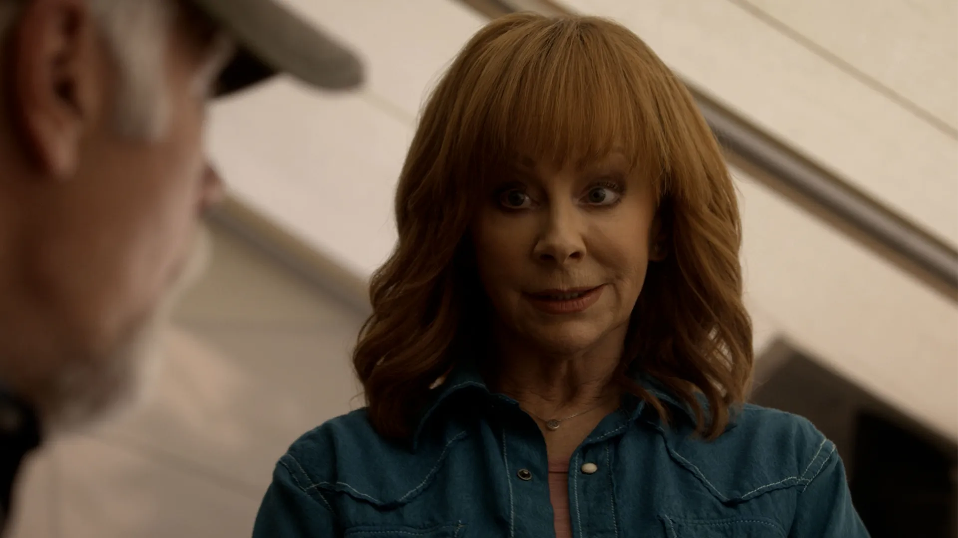 thumbnail - S3:E6 The Bag and the Box