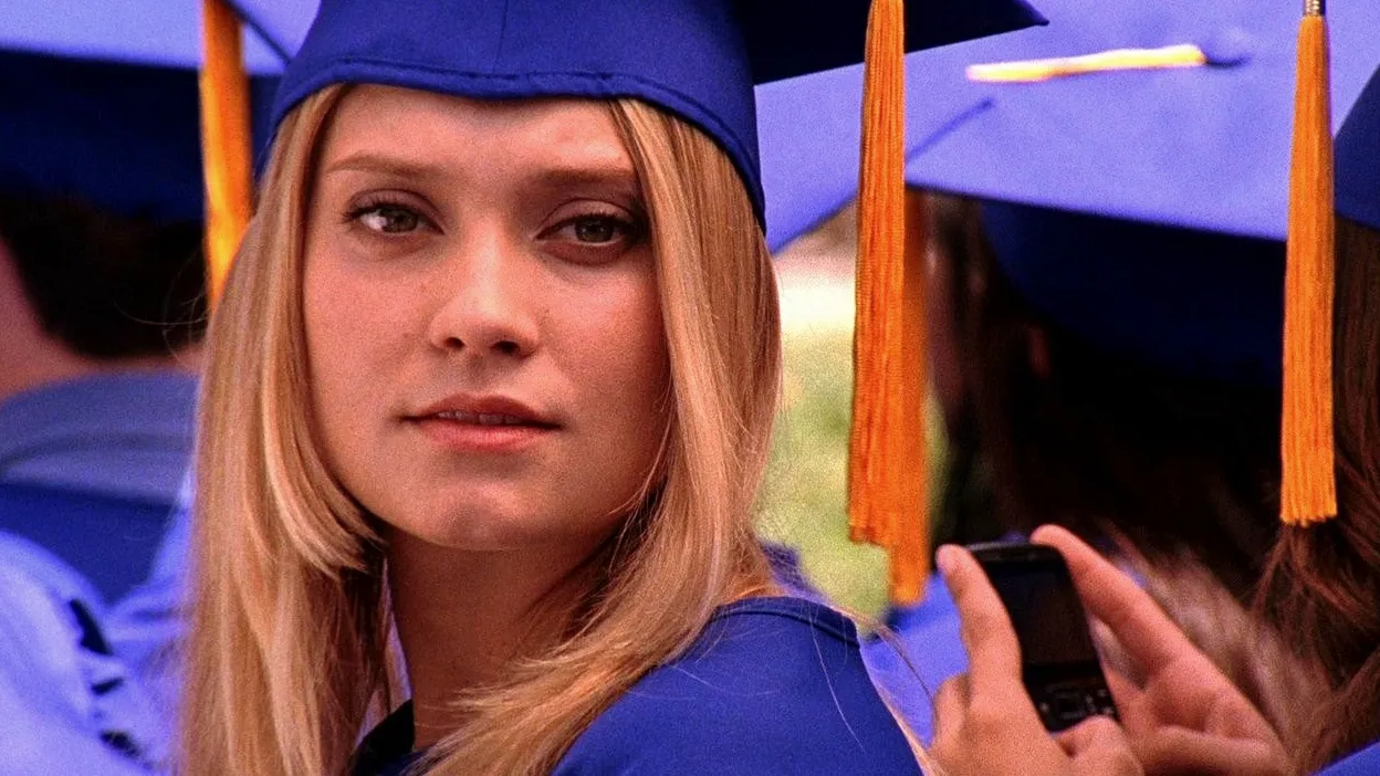 thumbnail - S4:E1 Defending Your Honor