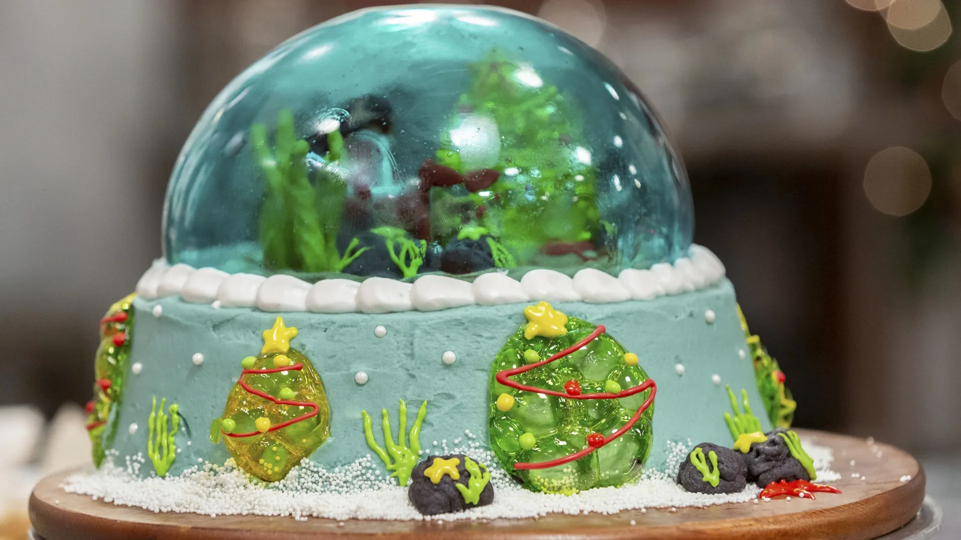 thumbnail - S5:E4 A Very Retro Christmas