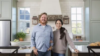 thumbnail - S5:E13 A European Cottage-Style Dream Home With a View