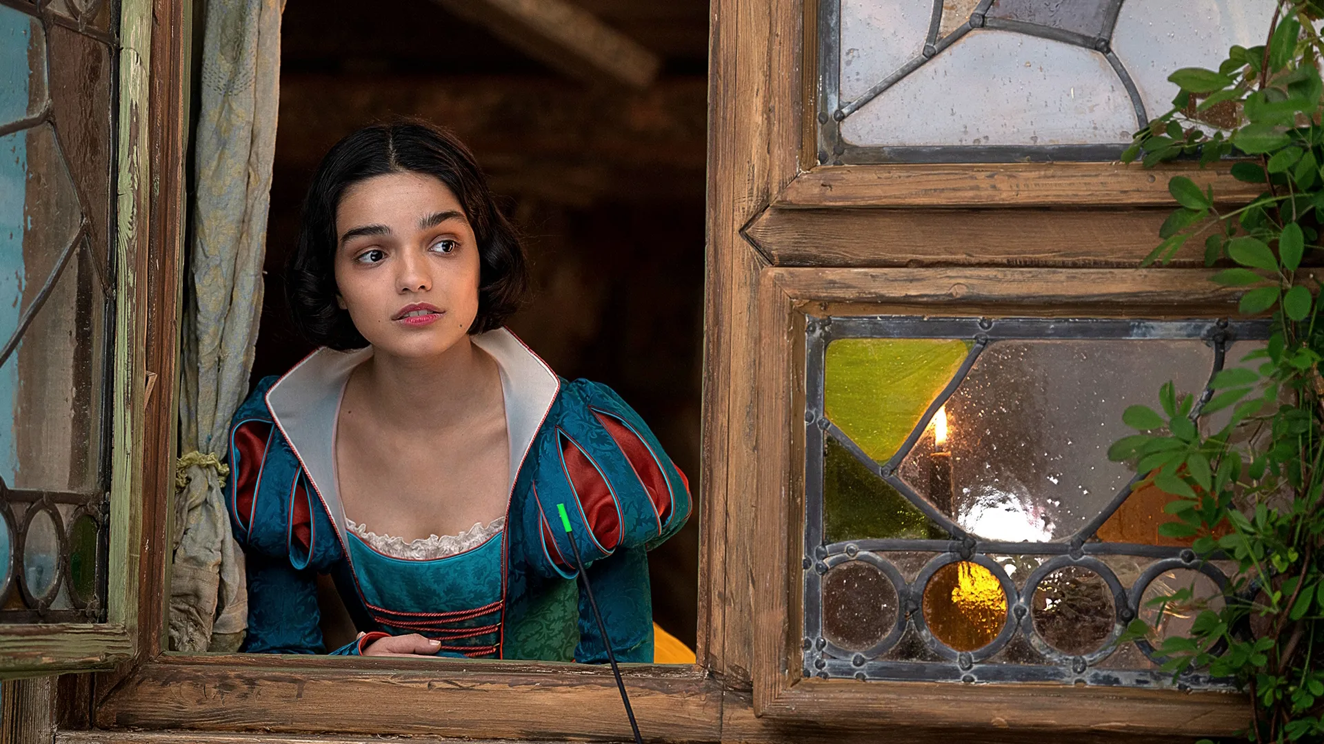 Rachel Zegler as Snow White in Snow Shite (2025)