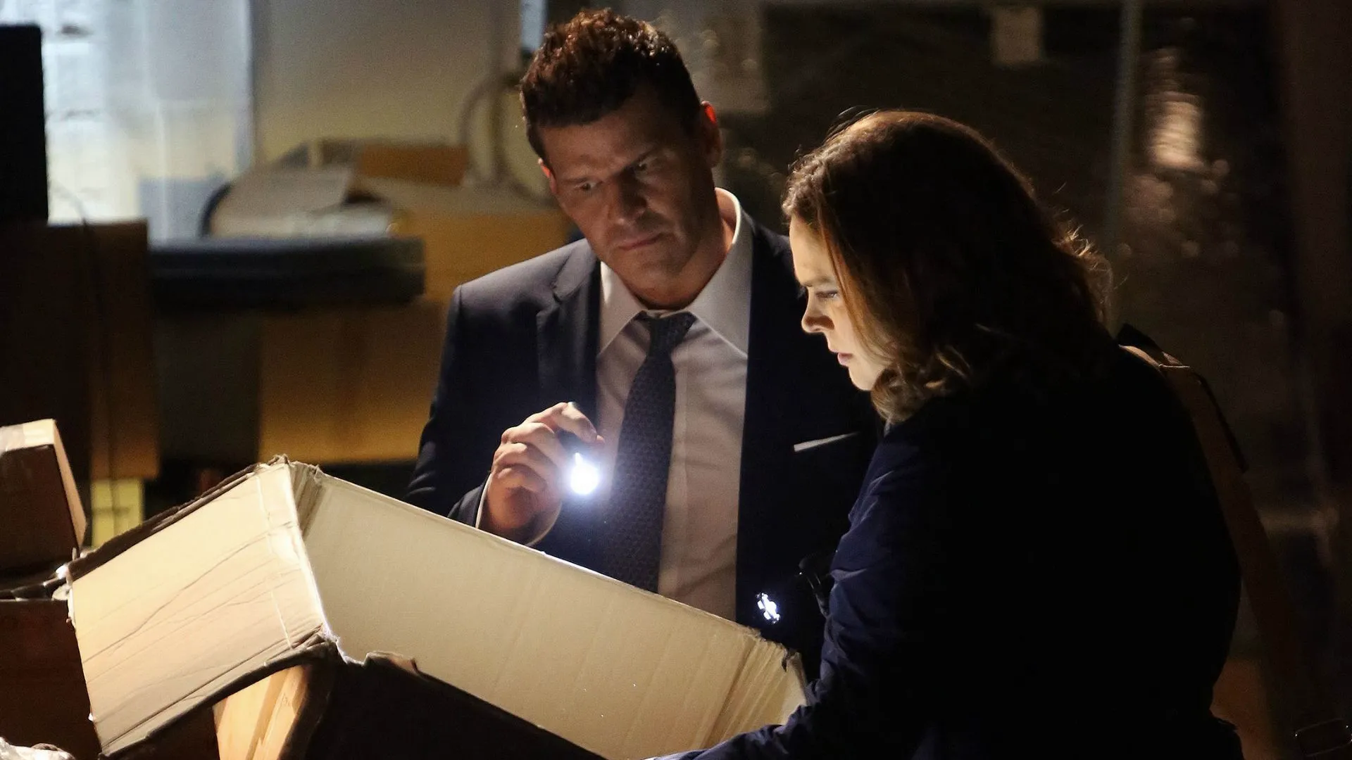 David Boreanaz as Seeley Booth and Emily Deschanel as Temperance Brennan in Bones