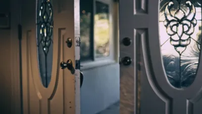 thumbnail - S1:E6 Ex Marks the Spot