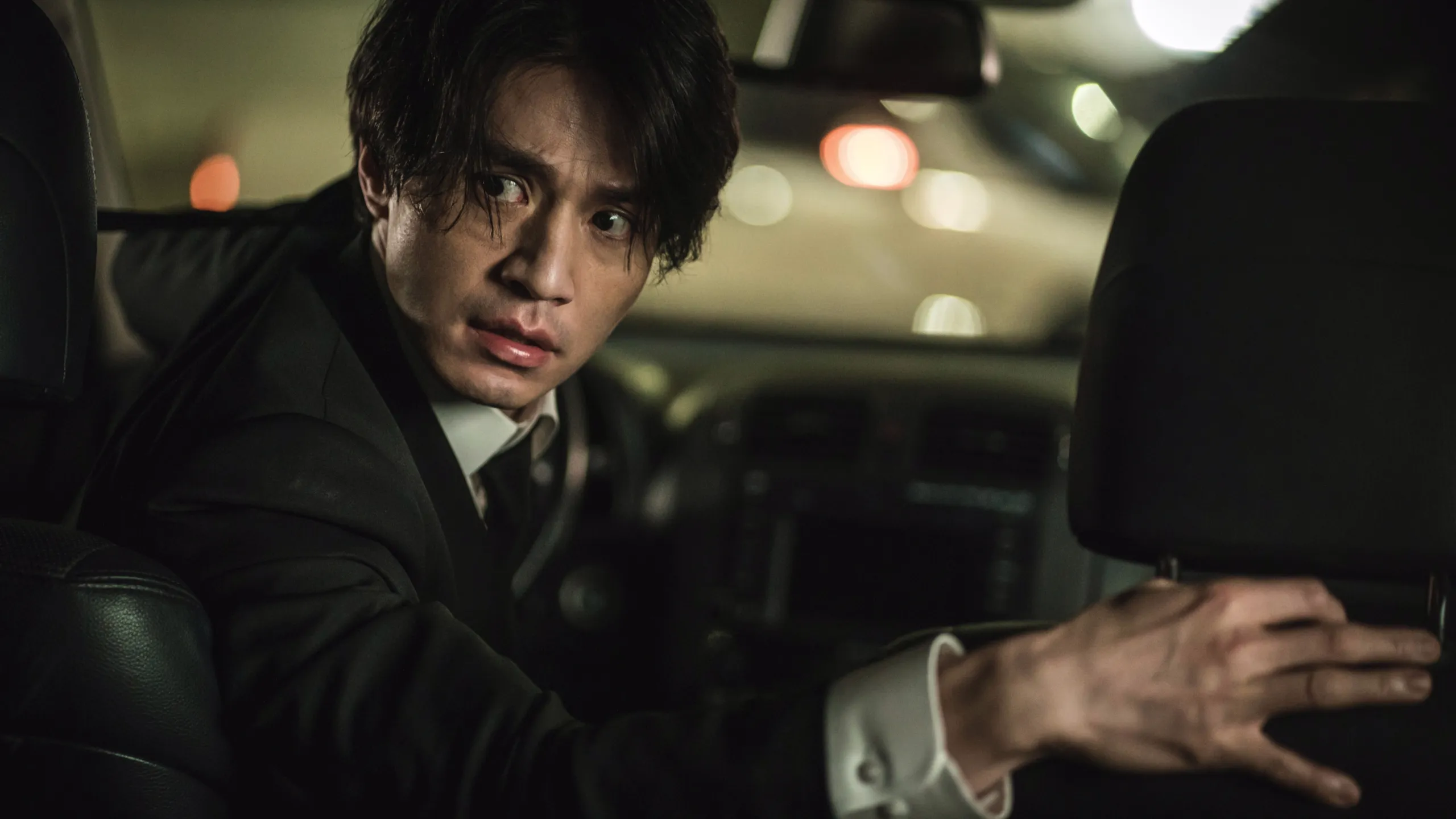 thumbnail - S1:E4 The Shopping Mall