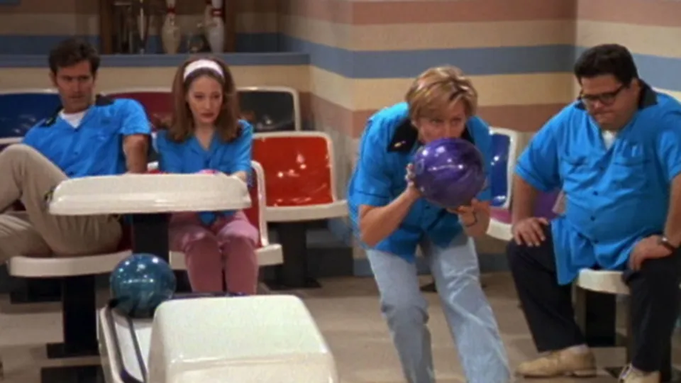 thumbnail - S4:E11 Bowl, Baby, Bowl