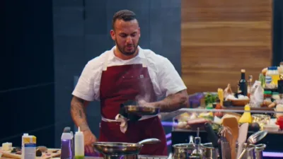 thumbnail - S1:E4 Fowl Play