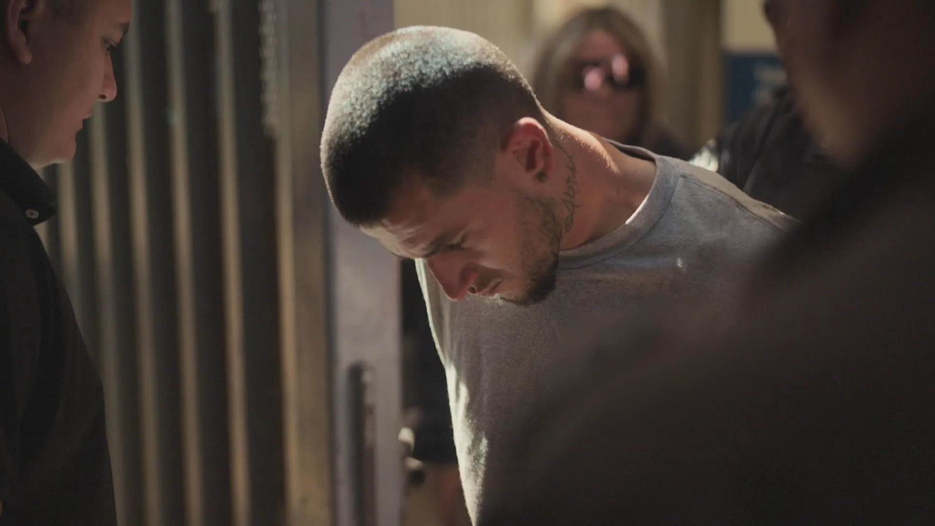 thumbnail - S1:E9 Hiding in the Valley