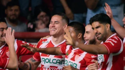 thumbnail - S1:E8 Back to the Future 'Family'