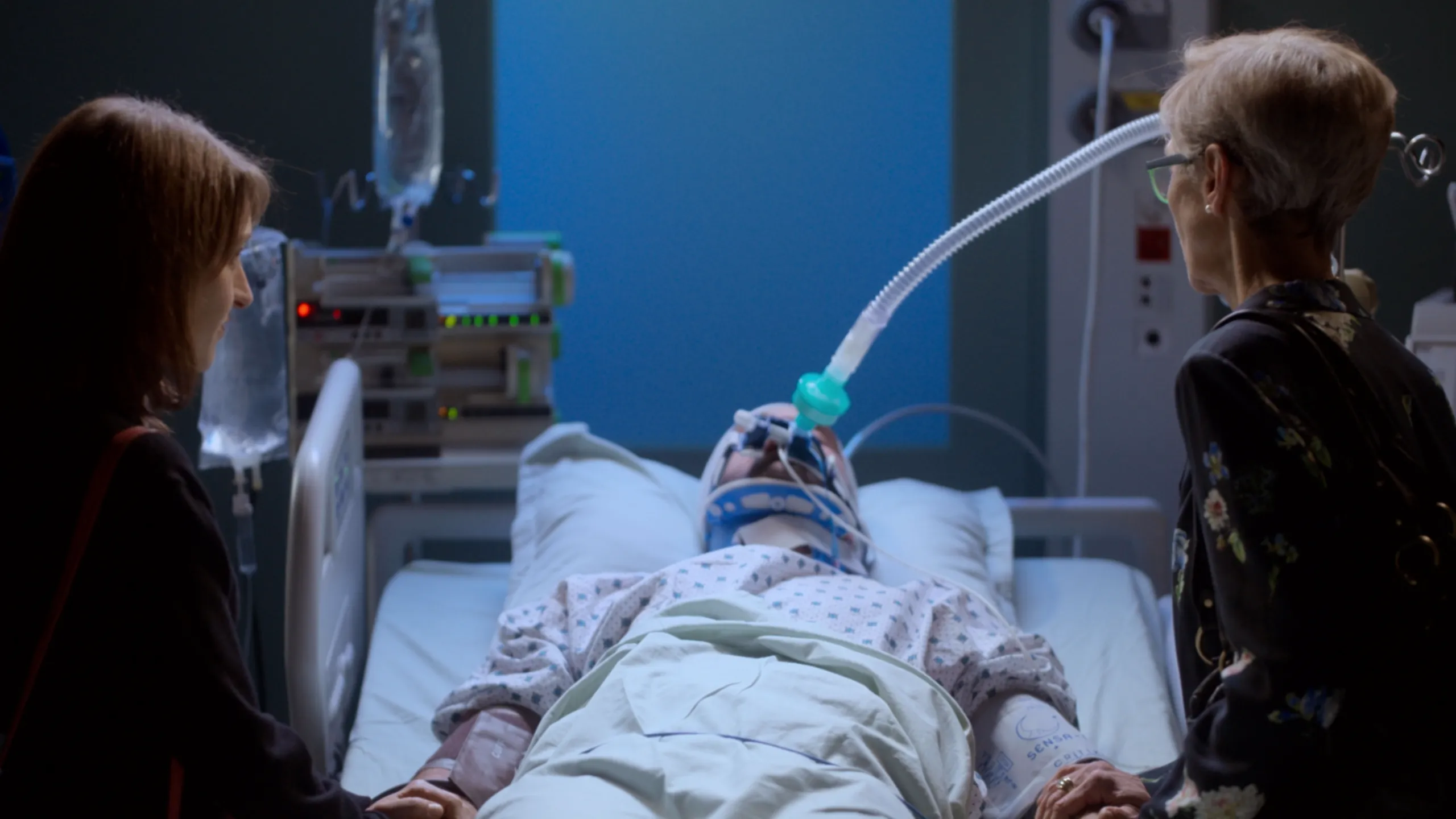 thumbnail - S1：第1話「壊れた家族」