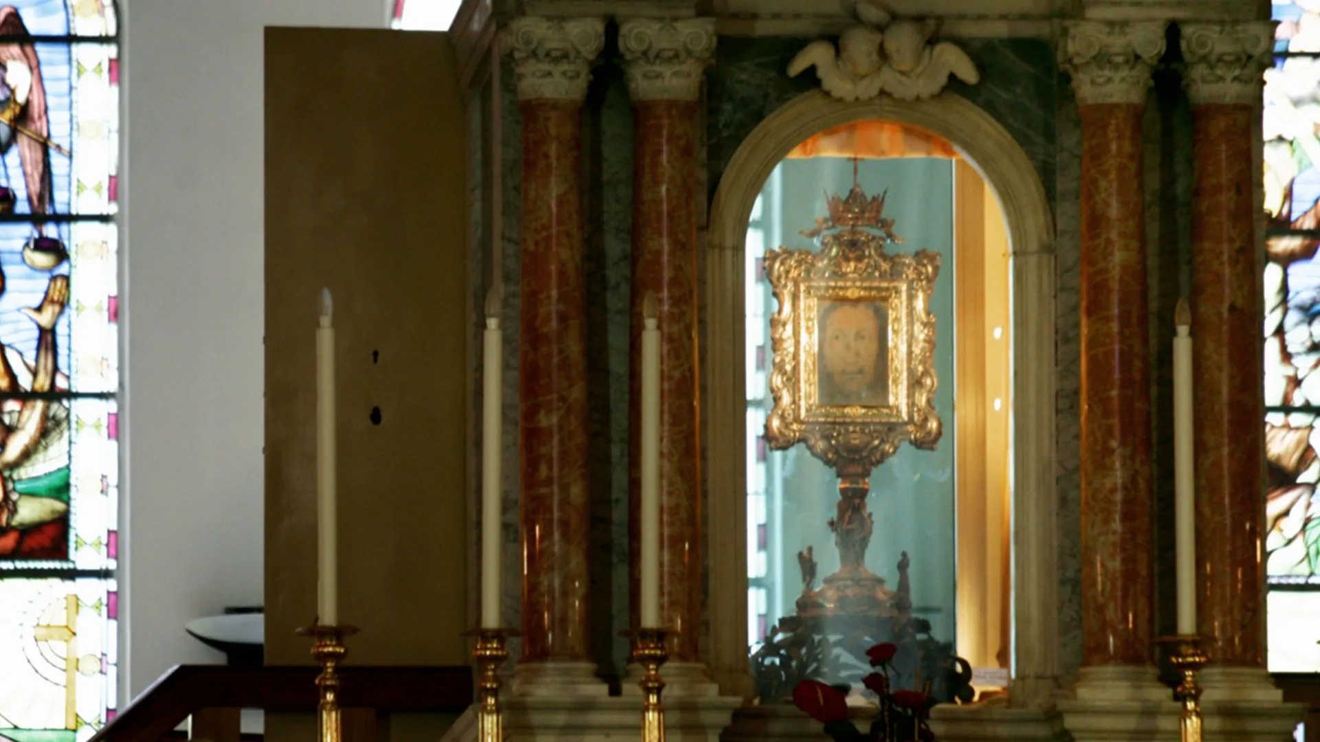 thumbnail - S5:E4 The Shroud of Turin