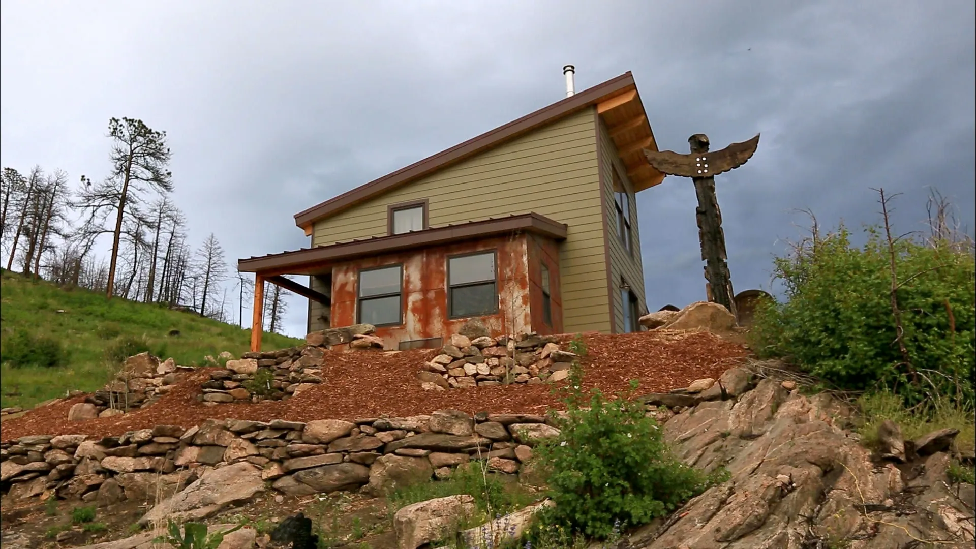thumbnail - S1:E5 500 sq ft Rocky Mountain Mansion