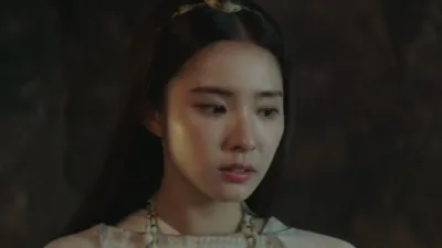 thumbnail - S2:E4 Episode 4 : Purple Blood