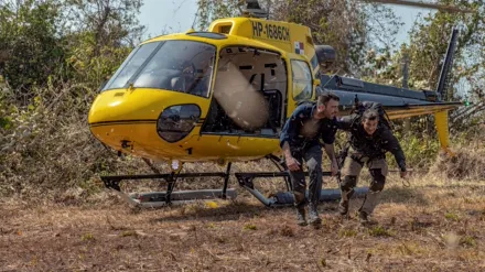 V divočině s Bearem Gryllsem