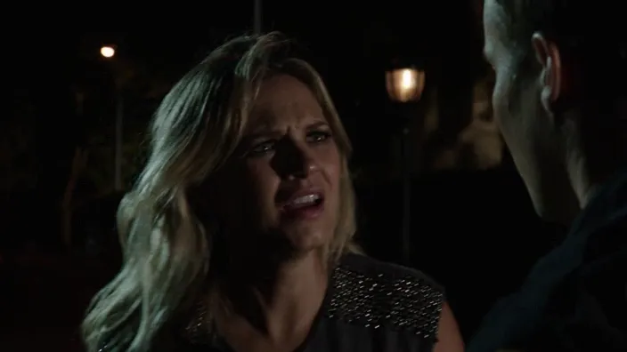 thumbnail - S9:E4 Blackout
