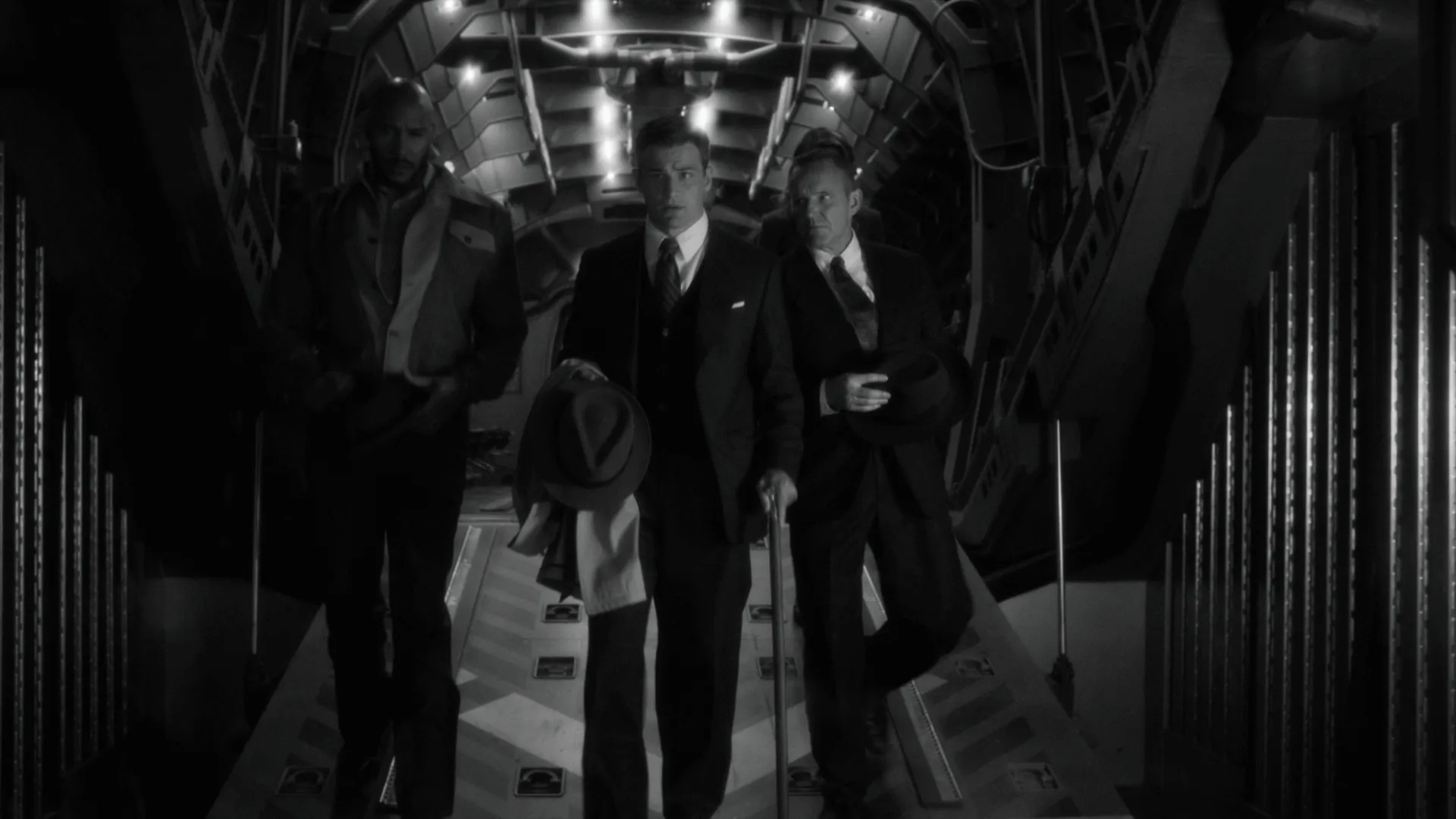 thumbnail - S7:E4 Out of the Past