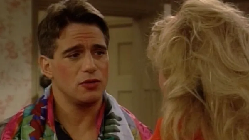 thumbnail - S8:E16 Allergic To Love