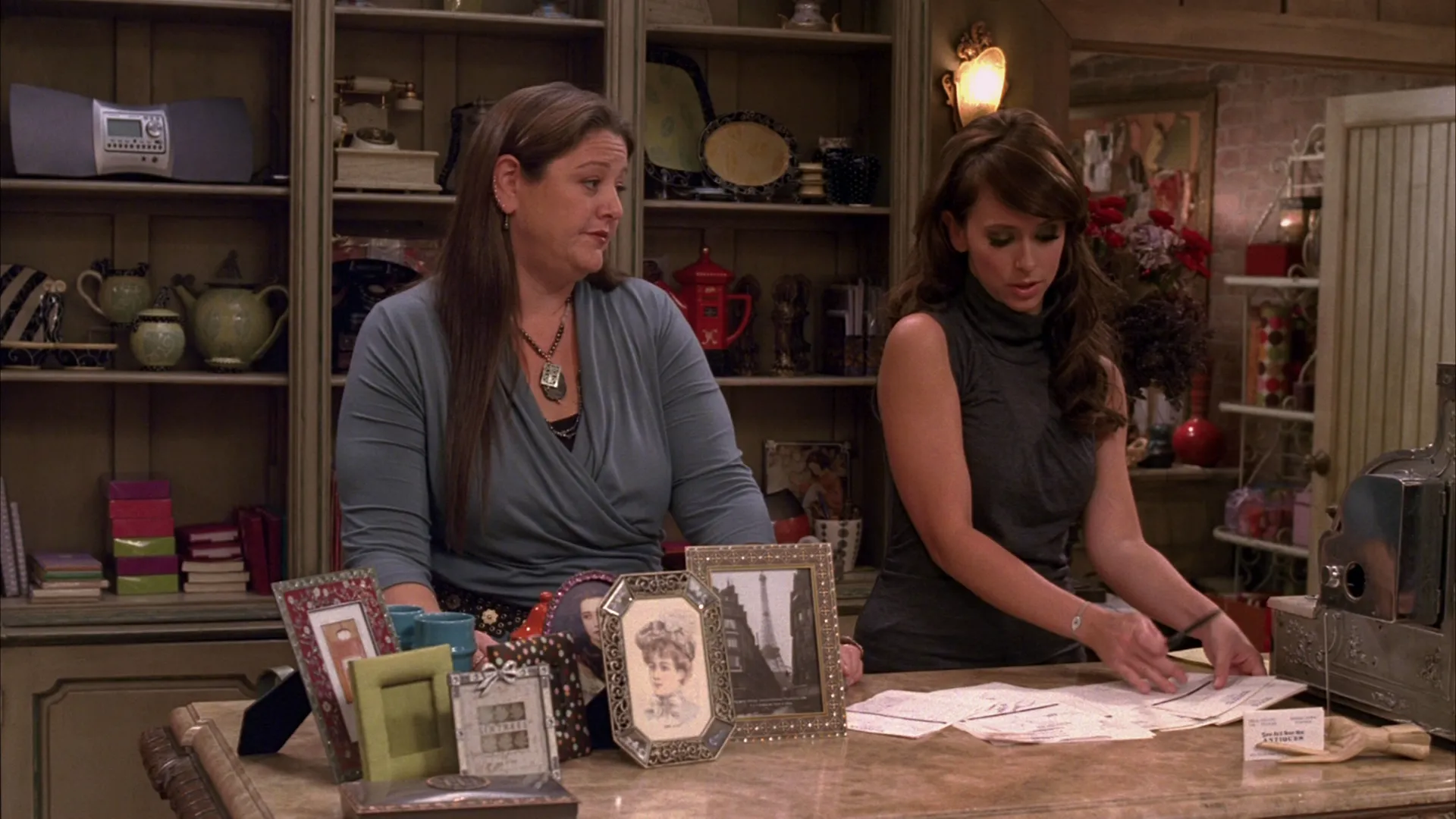 thumbnail - S2:E8 The Night We Met