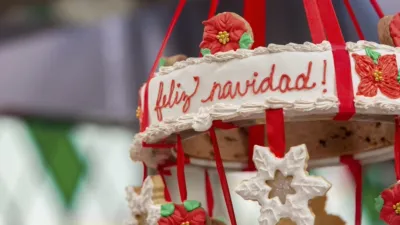 thumbnail - S5:E5 Christmas Chandeliers