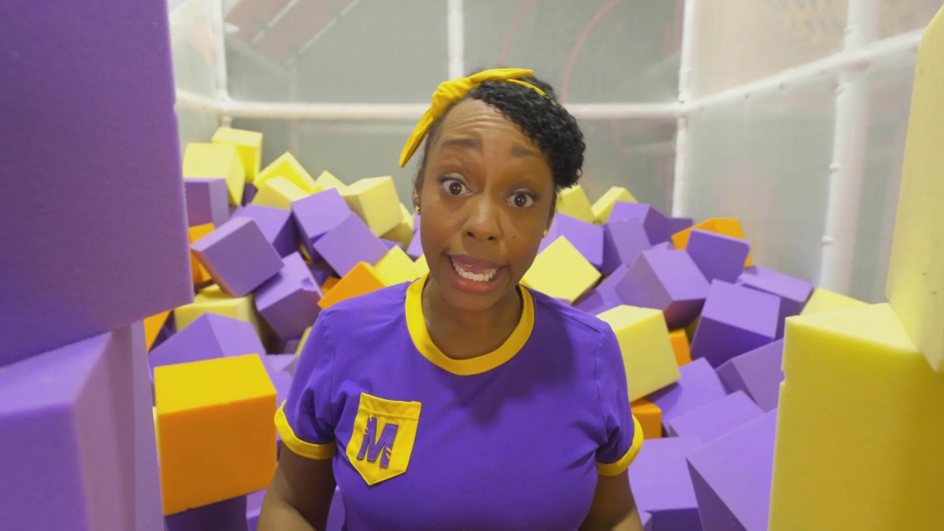 thumbnail - S3:E23 Meekah's Slime Time Color Hunt!
