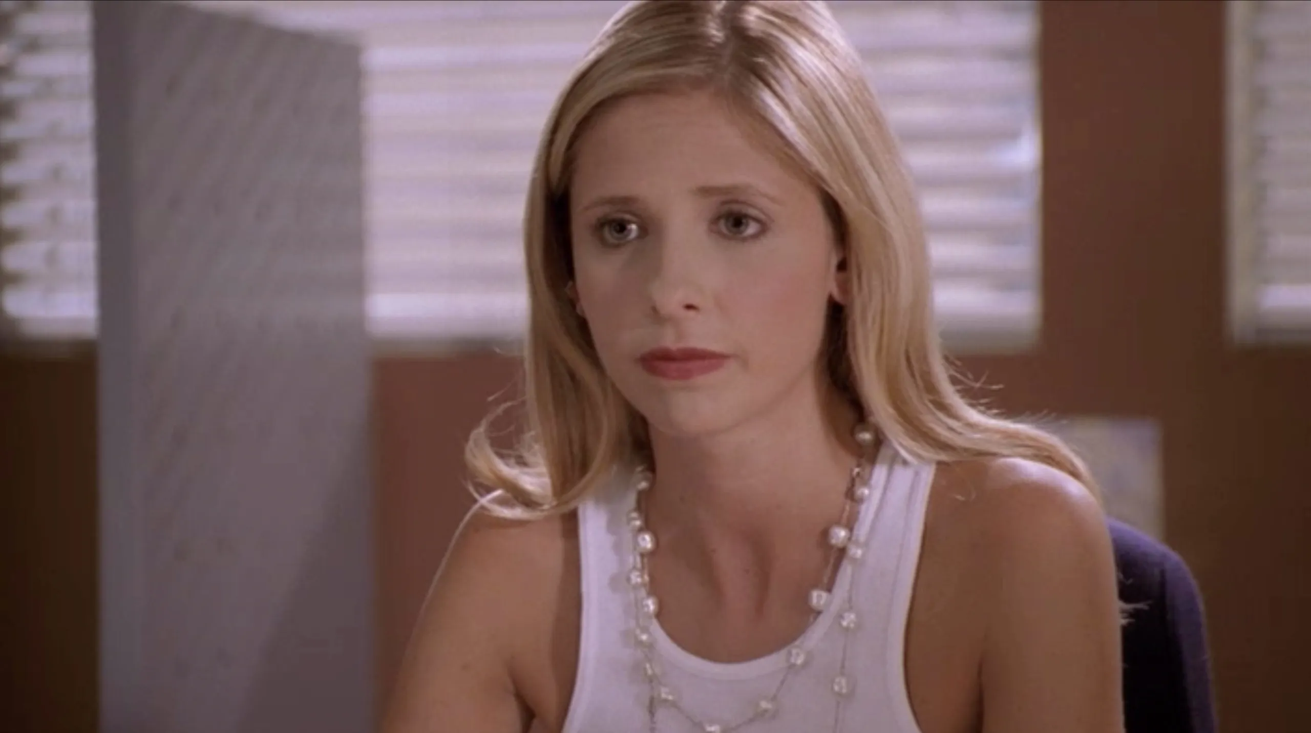 thumbnail - S7:E4 Help