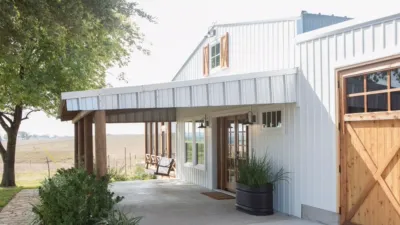 thumbnail - S5:E14 All-American Farmhouse