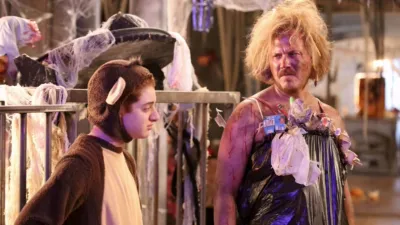 thumbnail - S2:E4 The Haunted House