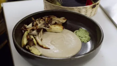 thumbnail - S3:E15 Holy Mole