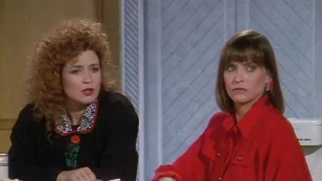 thumbnail - S6:E18 A Scene From A Mall