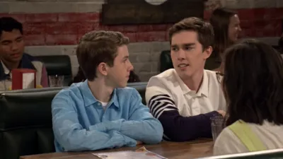 thumbnail - S3:E13 Bernie's Cousin Ernie