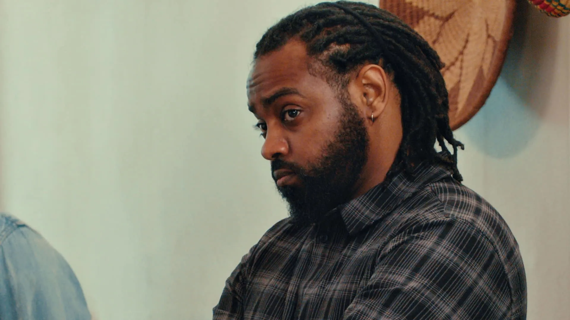 thumbnail - S1:E11 Dahlak