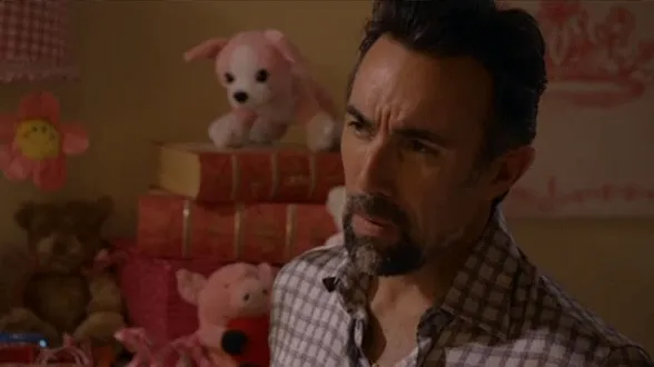 thumbnail - S2:E1 Family Matters
