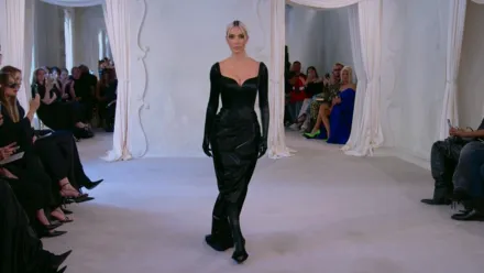 thumbnail - Les Kardashian S2:E10 À ta santé, Paris