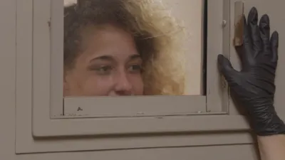 thumbnail - S3:E2 Love At First Transport