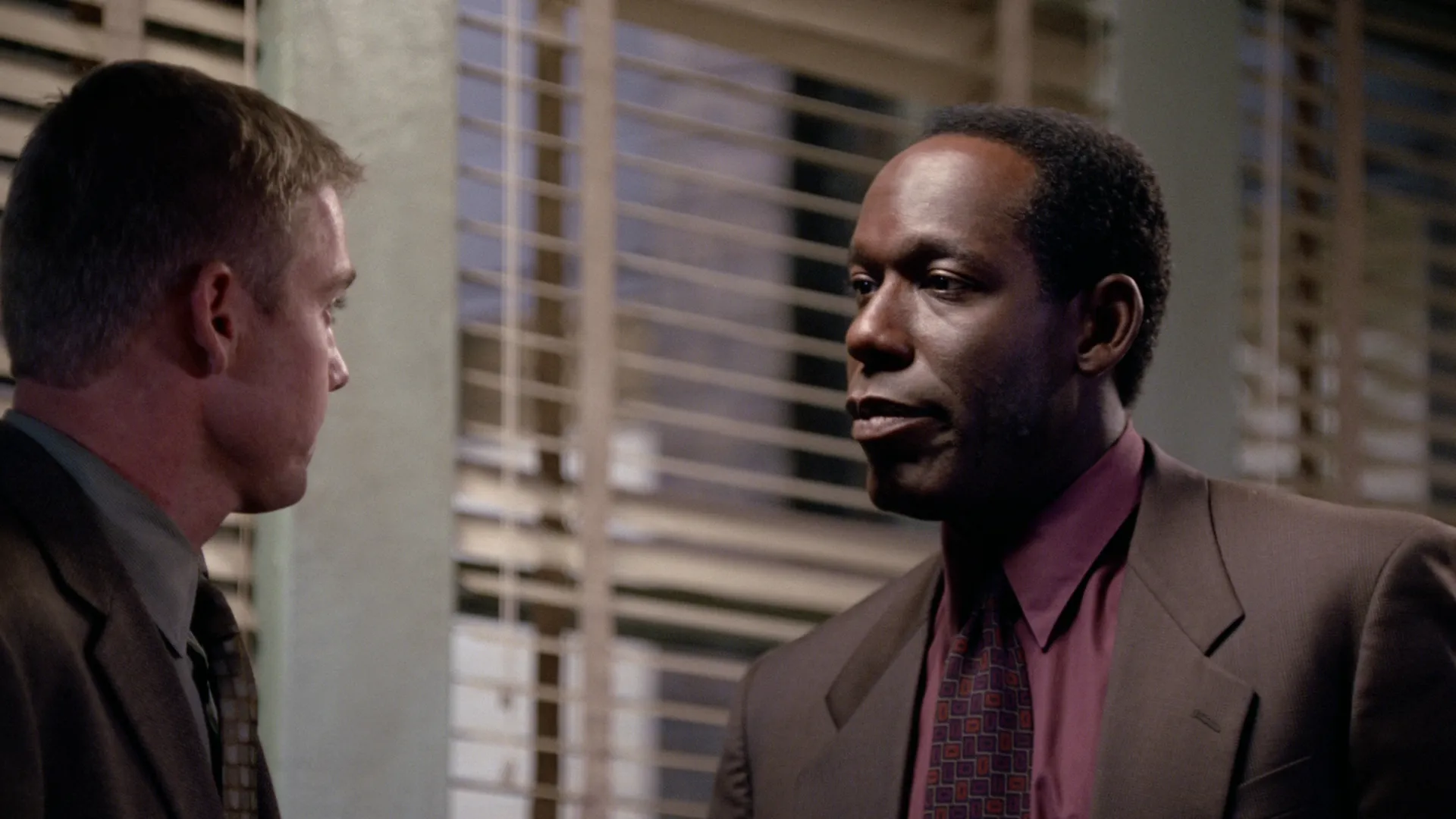 thumbnail - S8:E7 In-Laws, Outlaws